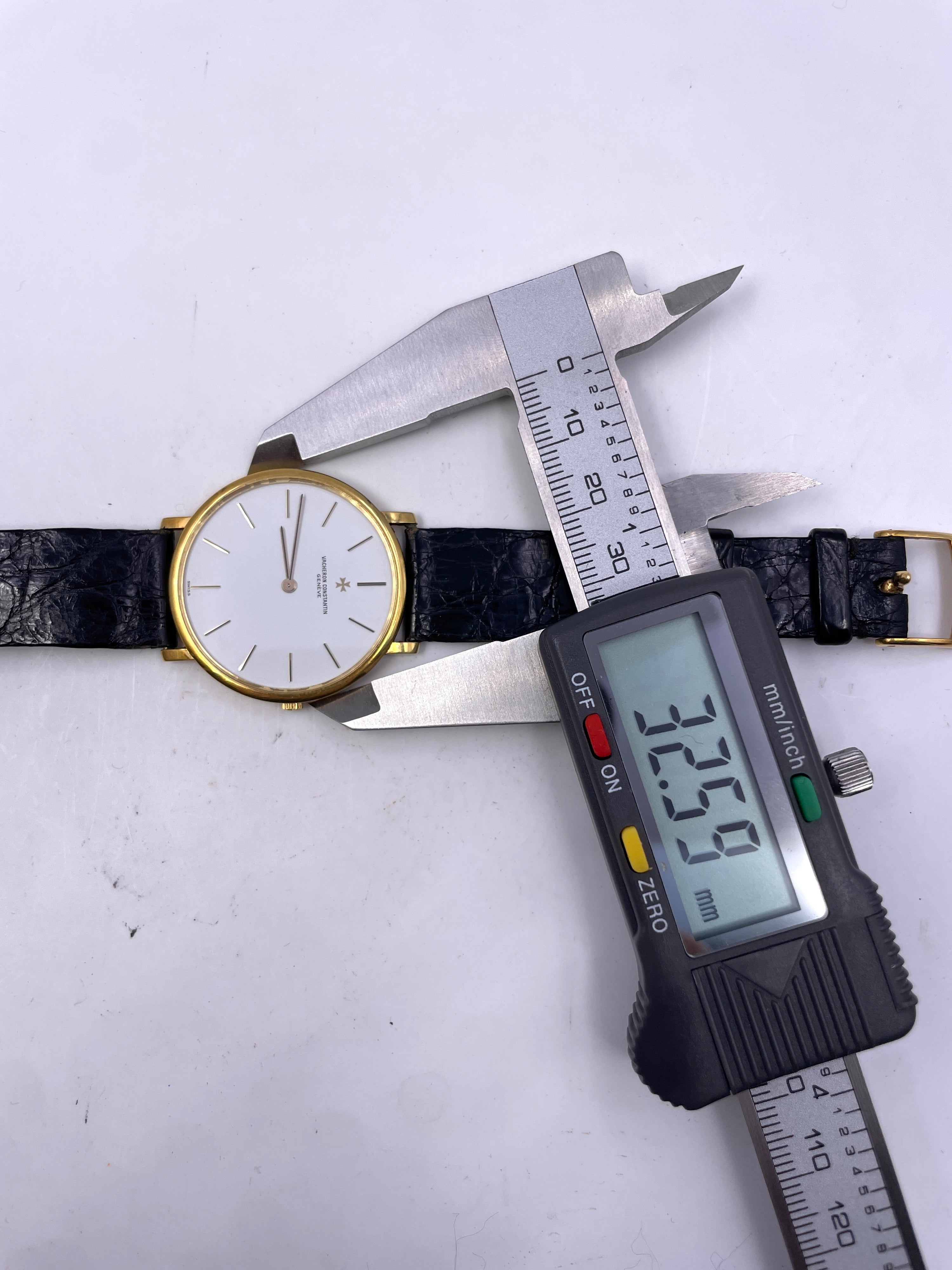 Vacheron Constantin - 33060 Oro 18K - Completo di Documenti e Astuccio Originale