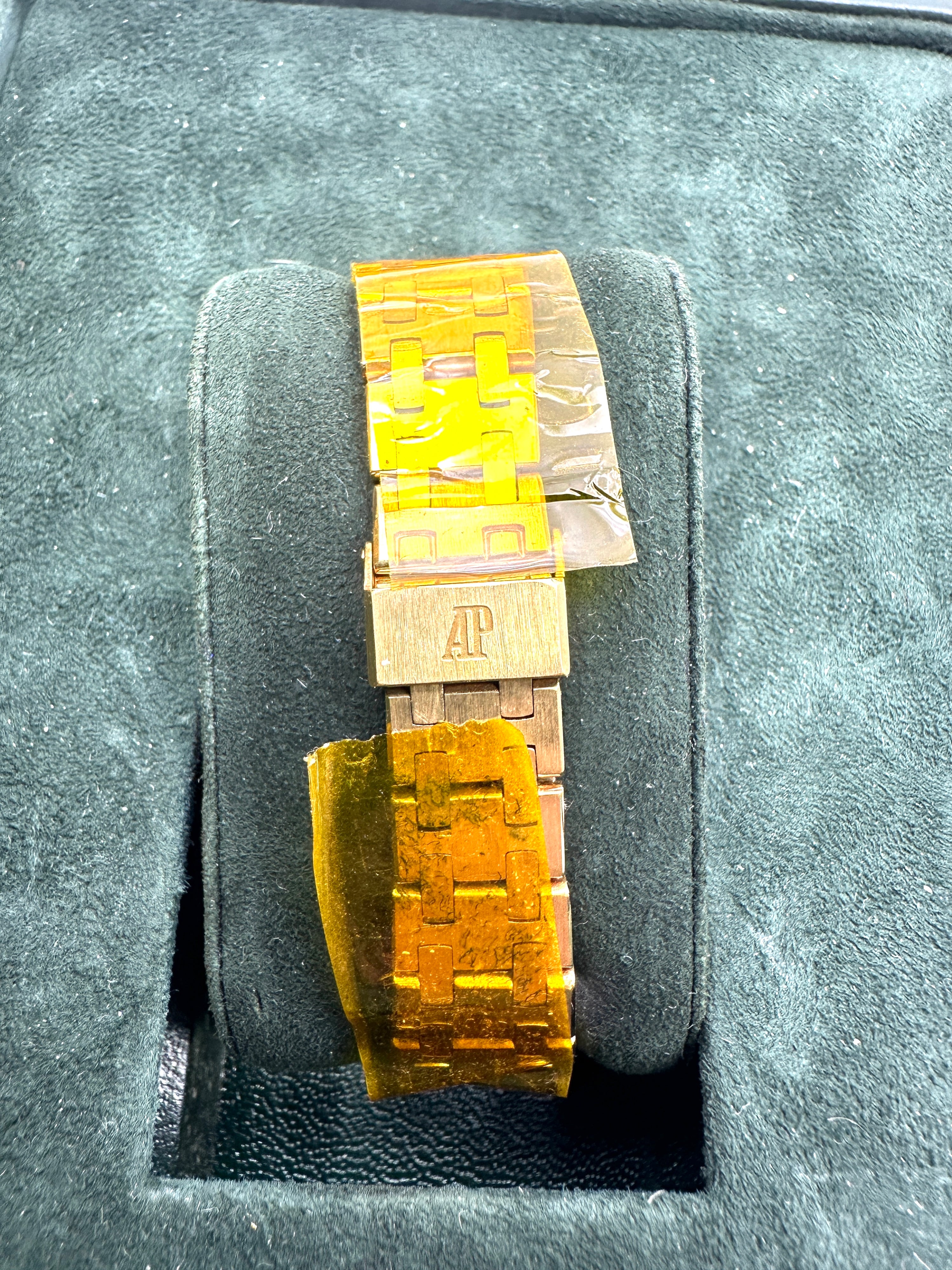 Audemars Piguet - Royal OAK Quartz 60088BA Oro 18K - Certificato AP 2023 - Full Set