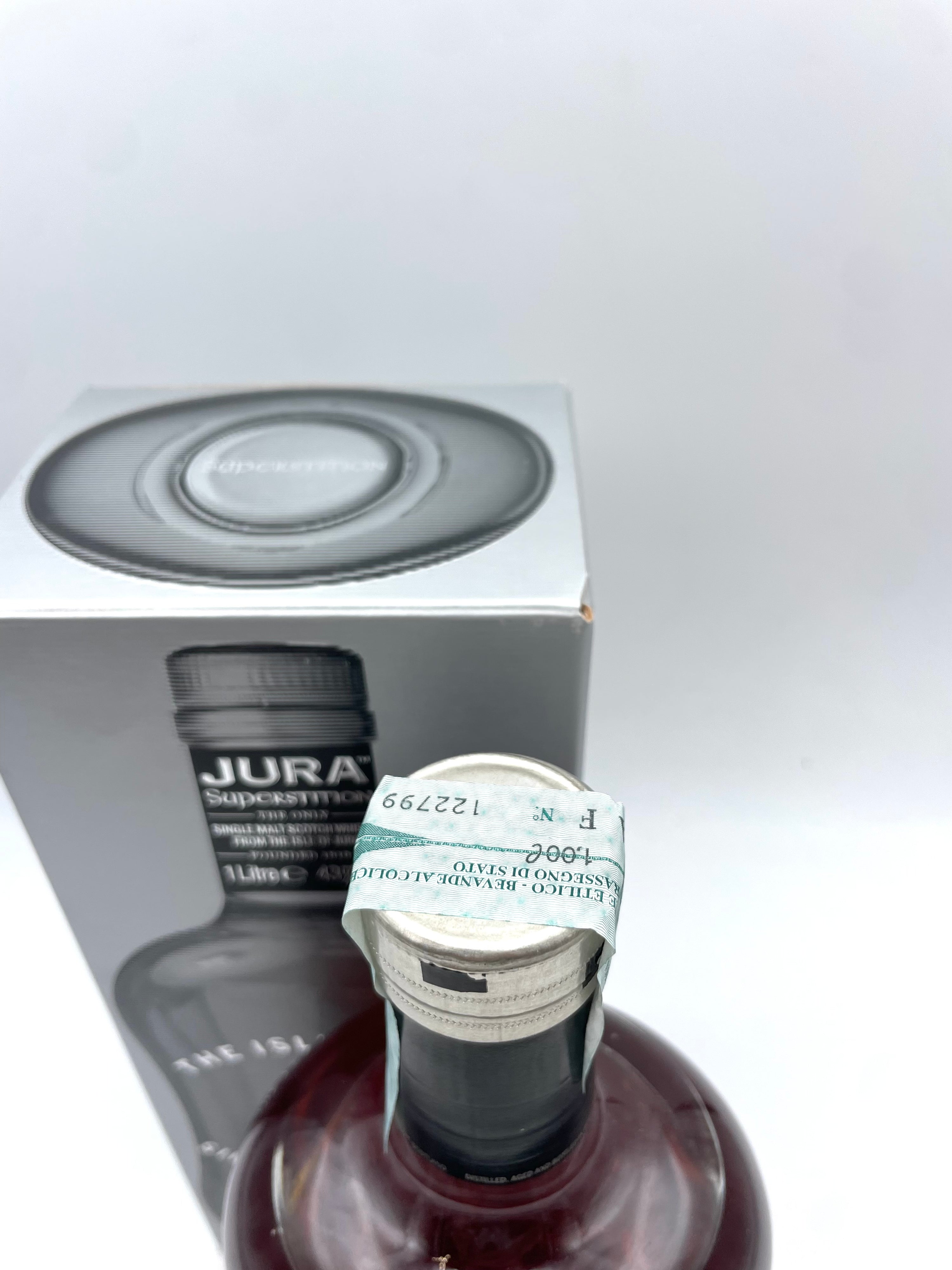 Isle Of Jura - Superstition A Rare Aged Single Malt Scotch Whisky - Anni '00s