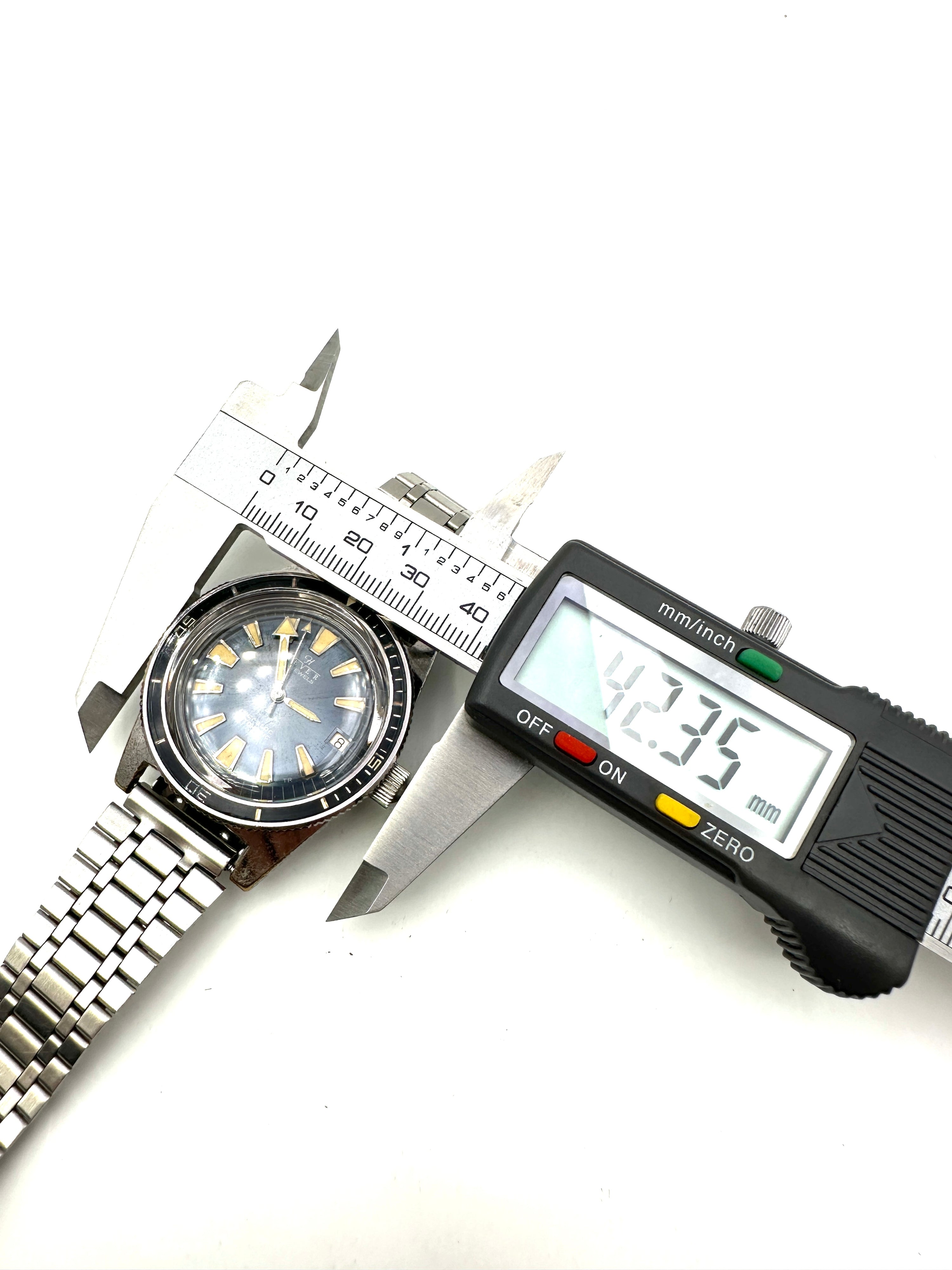 Hever - Diver Vintage Automatic - Incabloc 25 Jewels 39 mm - Blue Dial Patina - Anni '60s