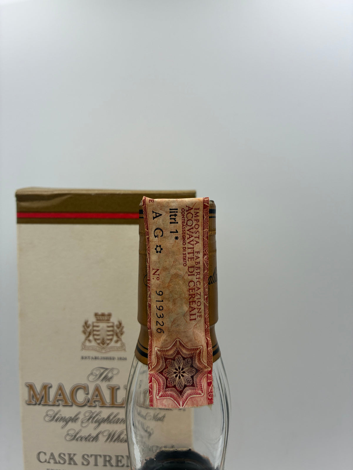 Macallan - Single Highland Malt Cask Strength Scotch Whisky 10 YO - Anni '1980s