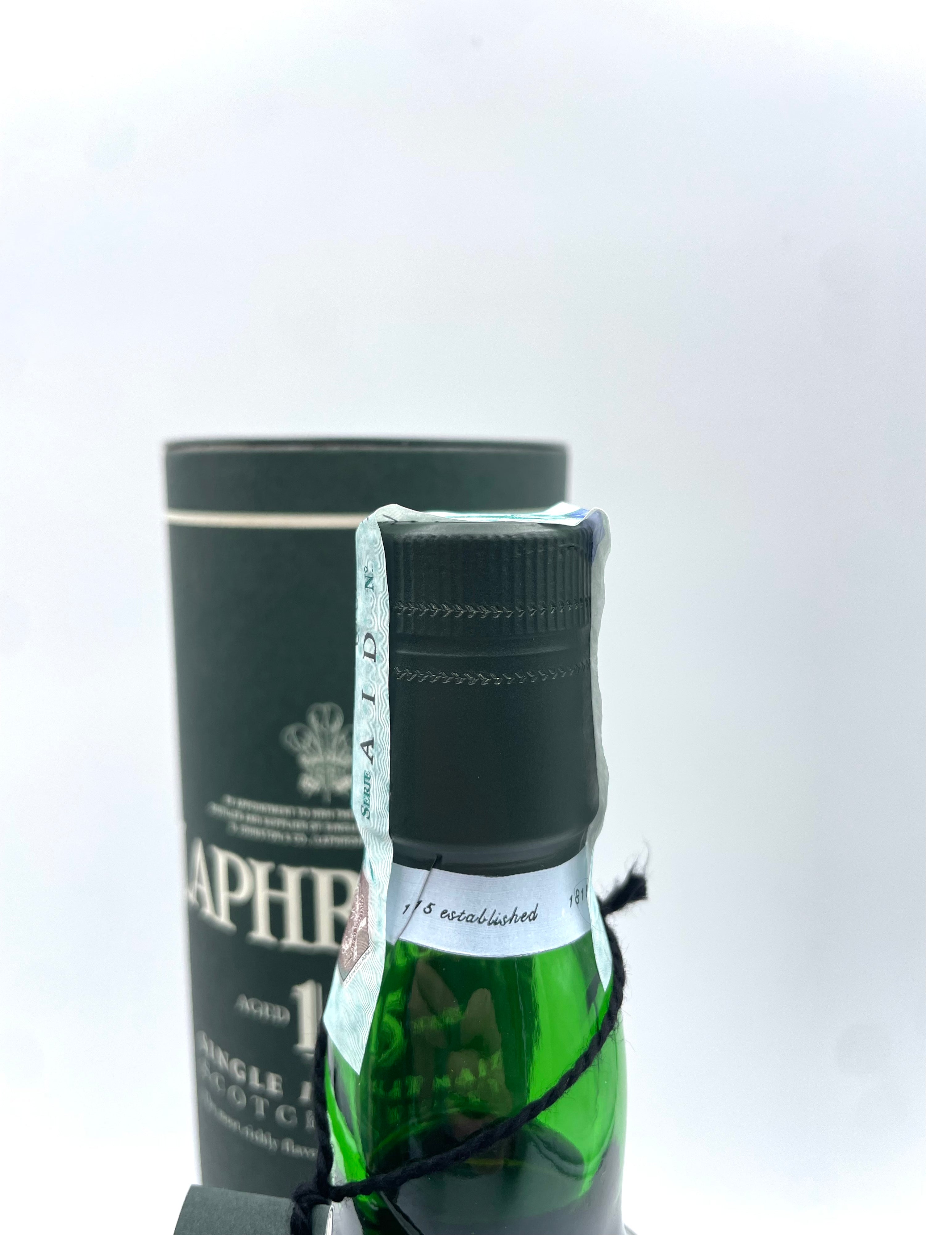 Laphroaig - 15 YO Single Islay Malt Scotch Whisky - Anni '00s