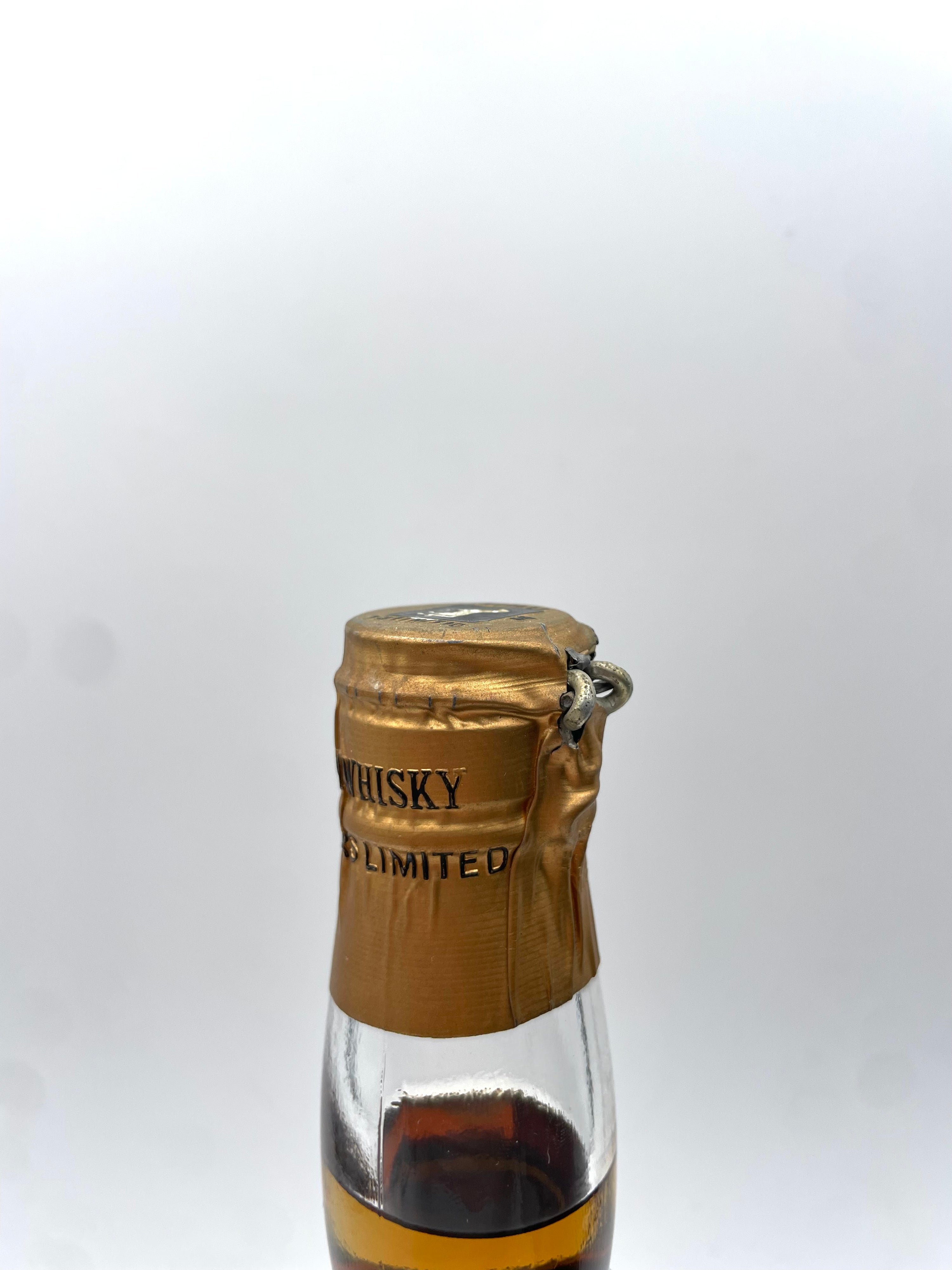 White Horse - Blended Scotch Whisky Spring Cap - Anni '60s