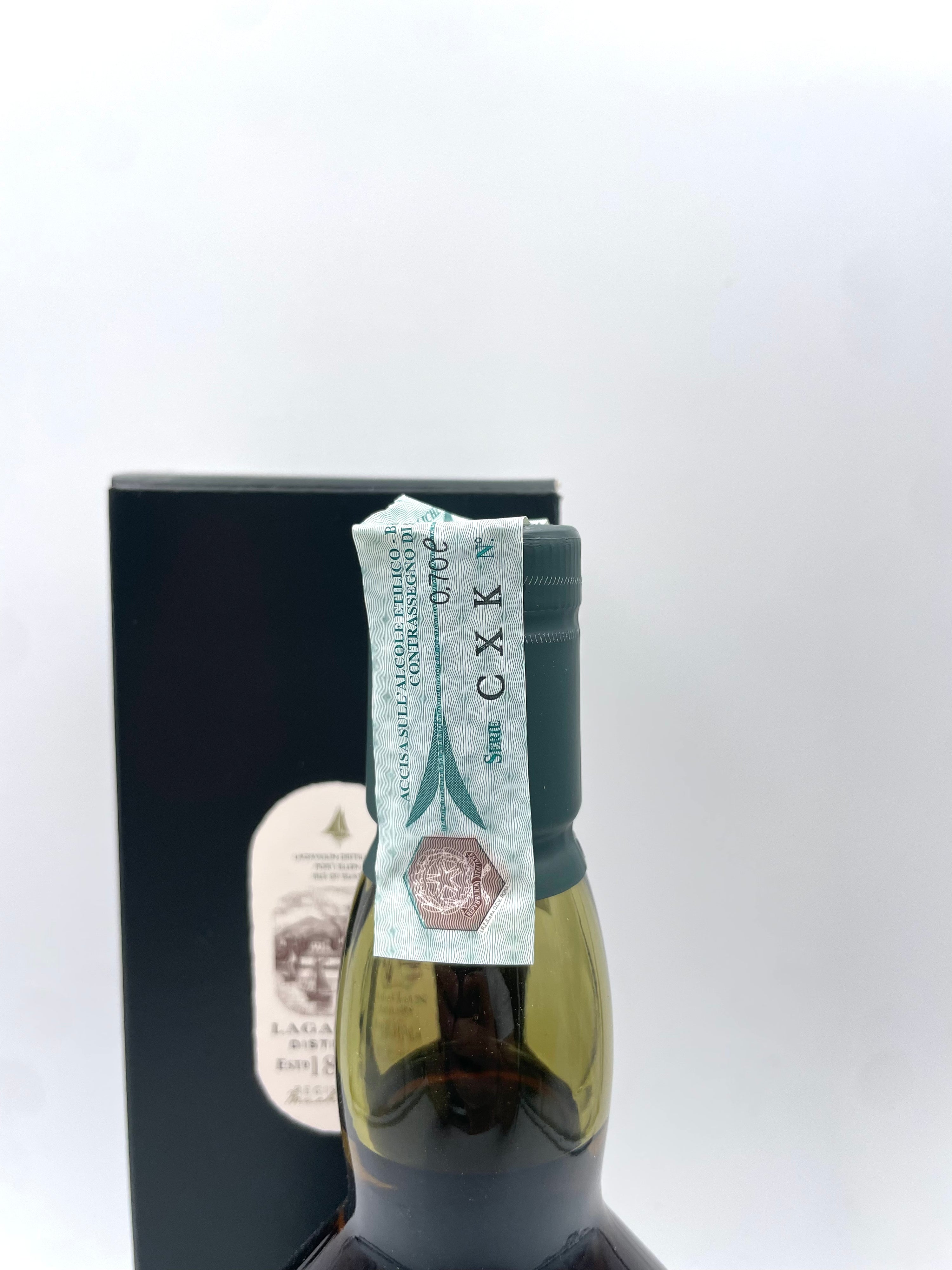 Lagavulin - 16 YO Islay Single Malt Scotch Whisky - Bottl. 2008