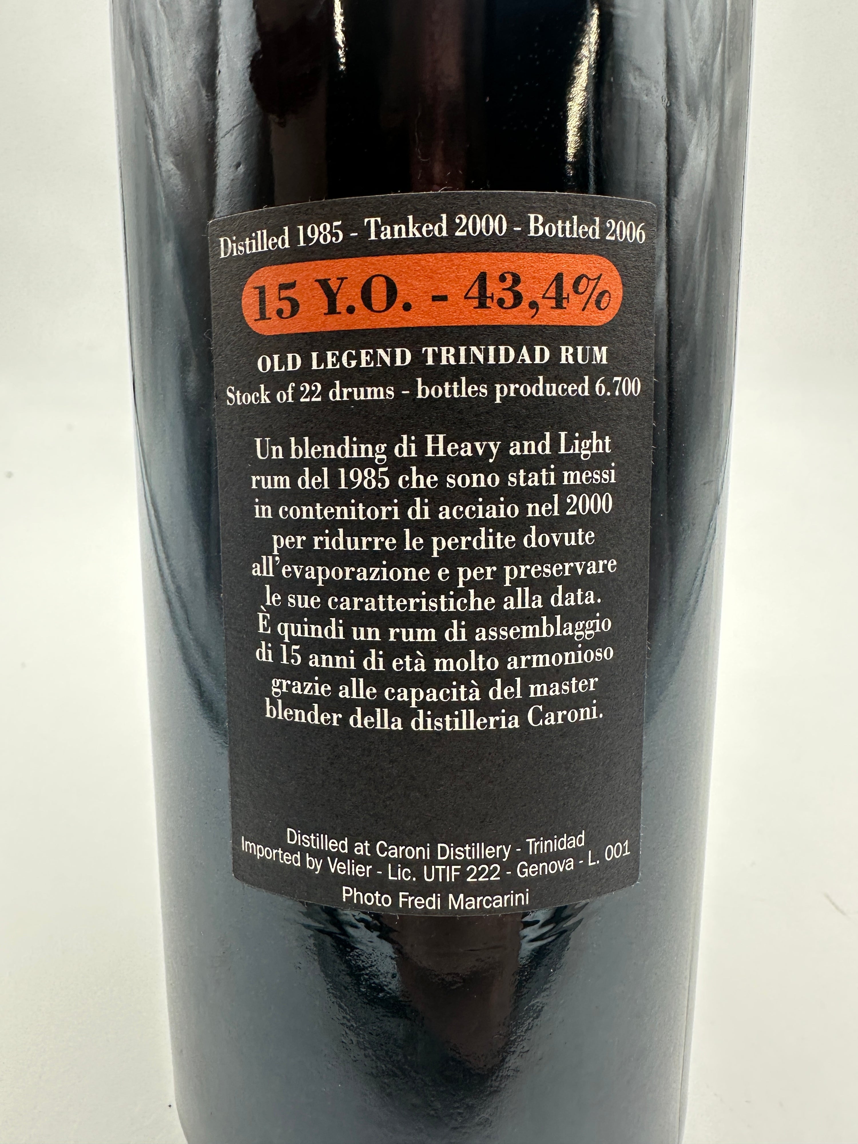 1985 - Caroni - 15 years old Old Legend Trinidad Rum - Velier