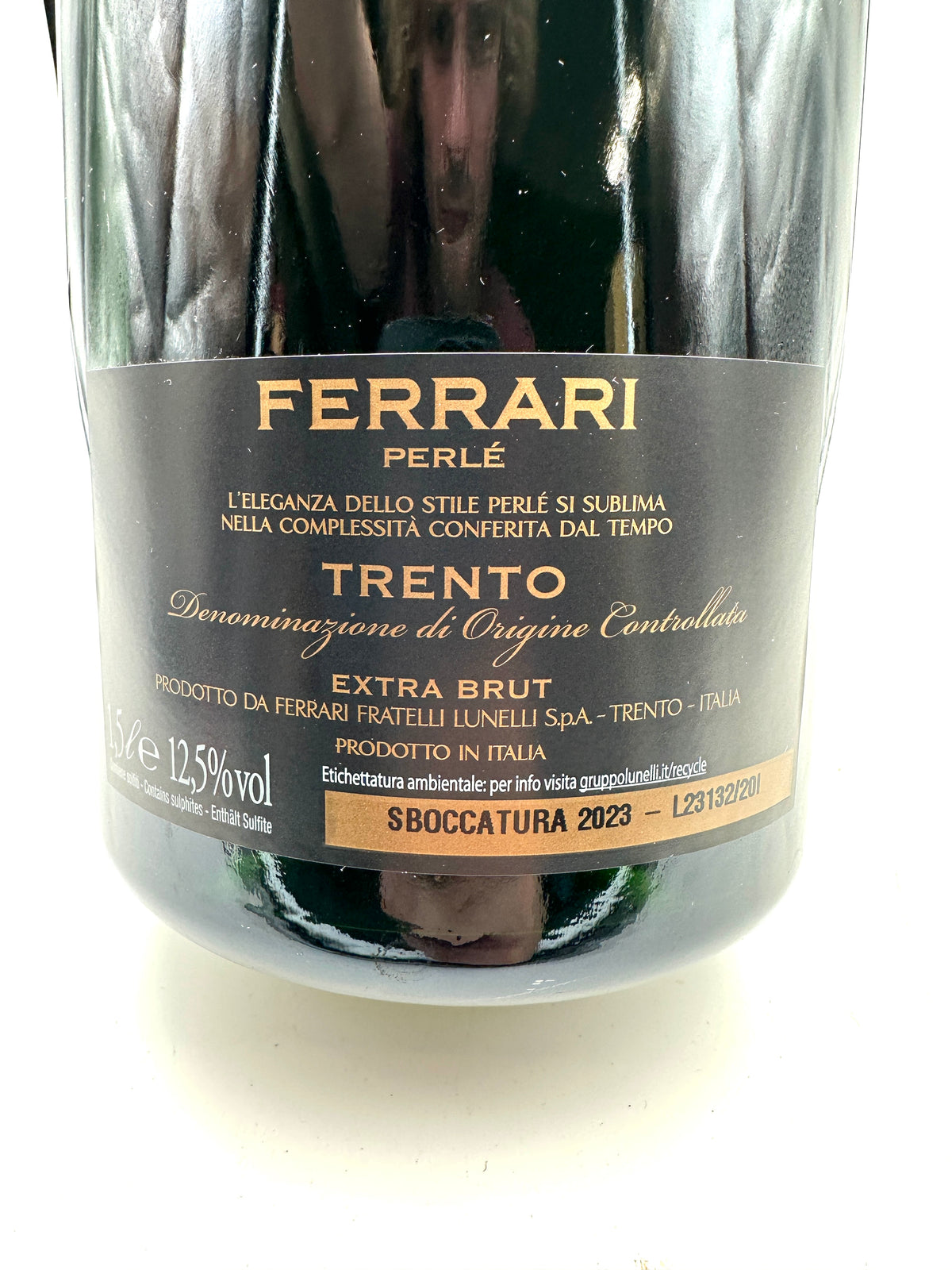 2002 - Ferrari (F.lli Lunelli) - Perlé Extra Brut Sboccatura Recente - Magnum